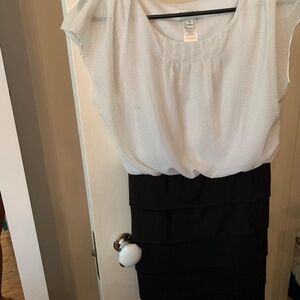 Enfocus Studio Black and white Dress Size 8